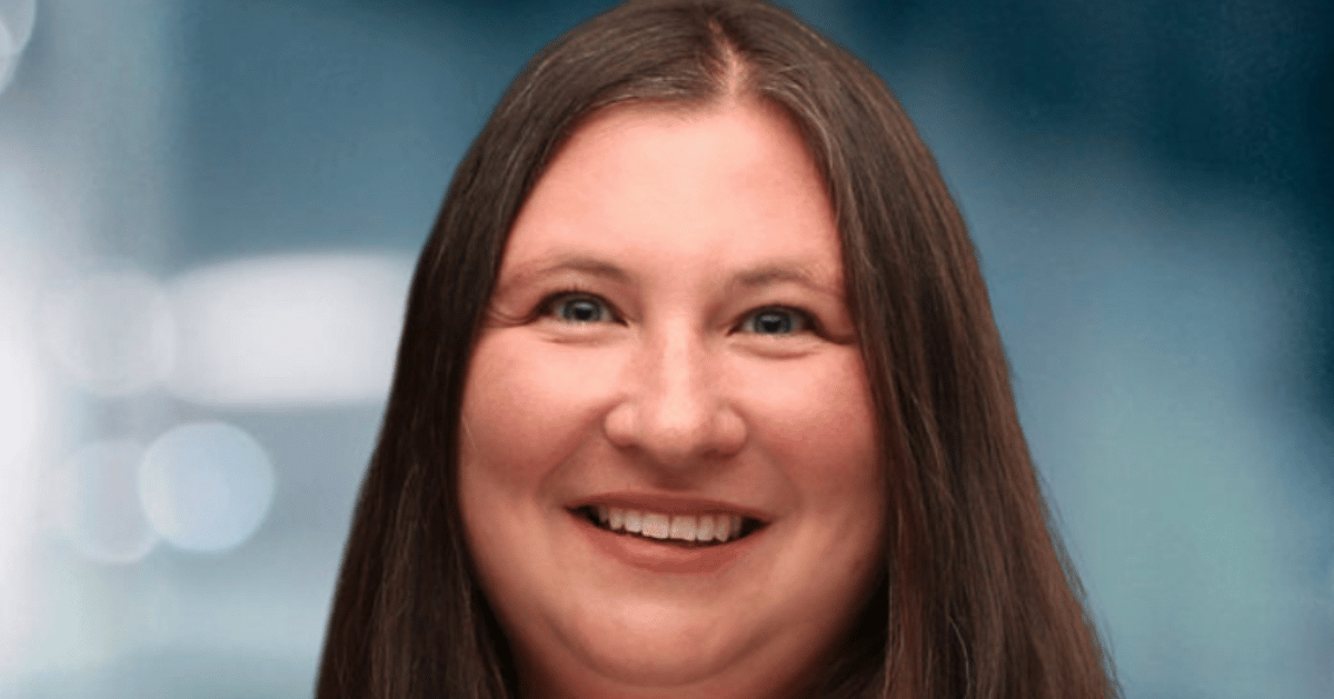 Lisa LaRochelle headshot