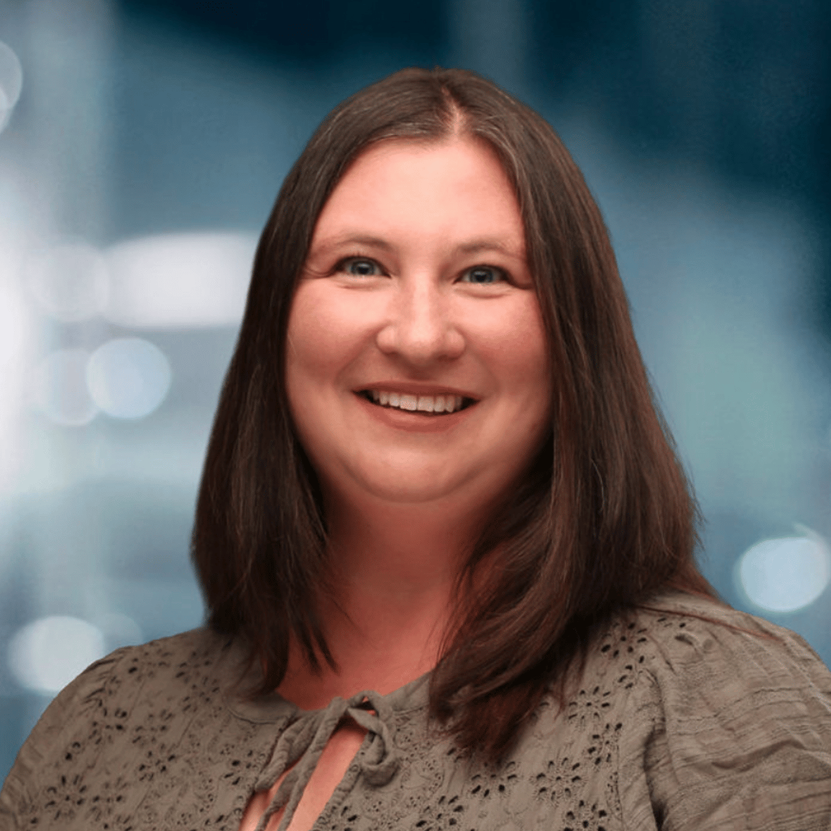 Lisa LaRochelle headshot